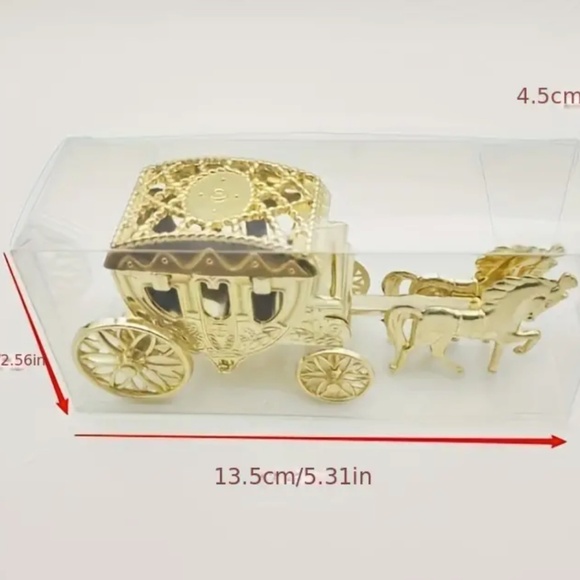 Horse and Carriage Royal Figurine - Gold Color -Plastic - 5.3in x 2.56in x 1.77 - Picture 2 of 3
